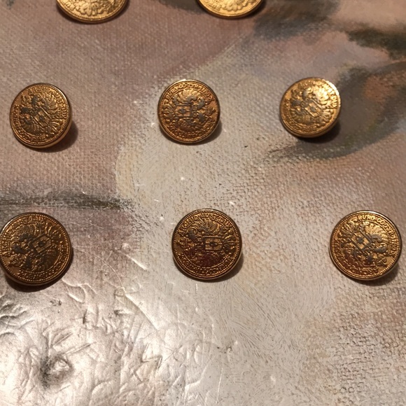 Bill Blass Blazer Buttons - Picture 3 of 8